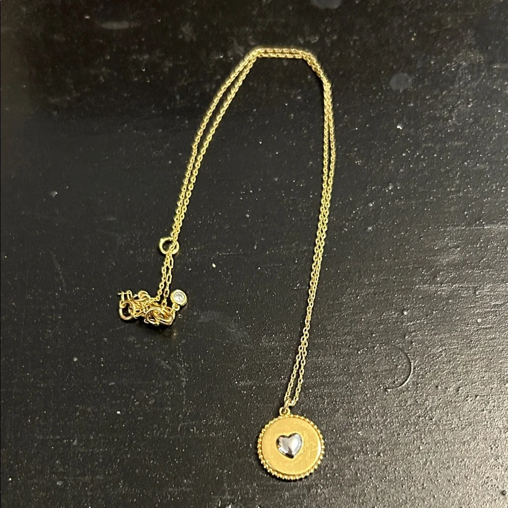 Kate Spade- ♠️ Elegant Gold Heart Pendant Necklace